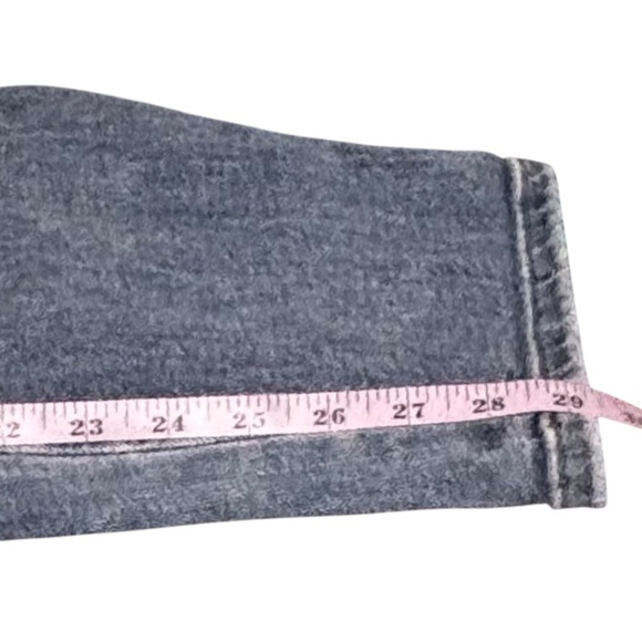 JUDY BLUE - THE JOGGER - SIZE 11/30 - MEDIUM WASH - GOOD CONDITION - B18 - Picture 8 of 12